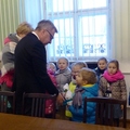 Przedszkolaki ze świąteczną wizytą u burmistrza